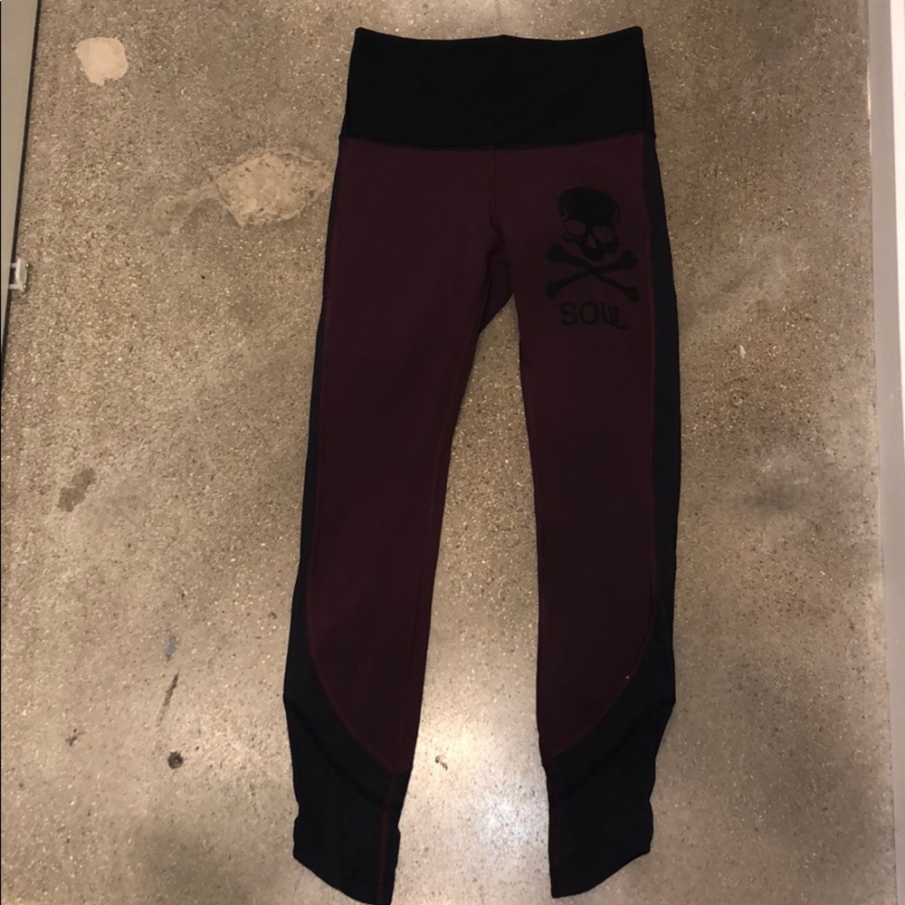 Lululemon/SoulCycle leggings